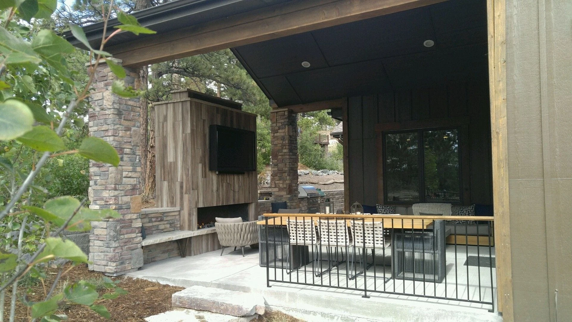 Seating Walls - Decorative and functional seating wall installation